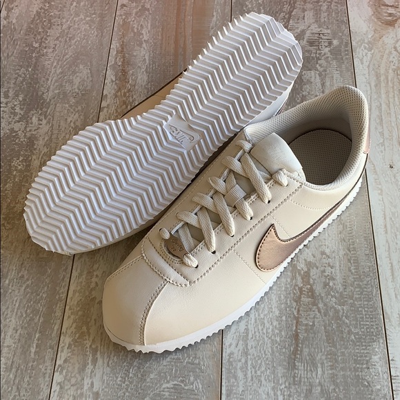 NWT Nike Cortez SL - Picture 8 of 8